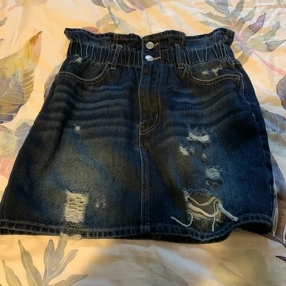 small—medium high waisted💙scrunchy skirt - Picture 1 of 3